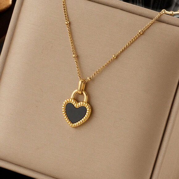 Black & White Double-Sided Heart Pendant Necklace and Earrings SET - Picture 8 of 9